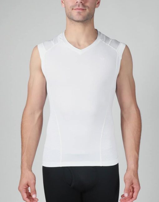 Intelliskin GolfPro holdningskorrigerende tank - Essential GolfPro i hvid set forfra i studio